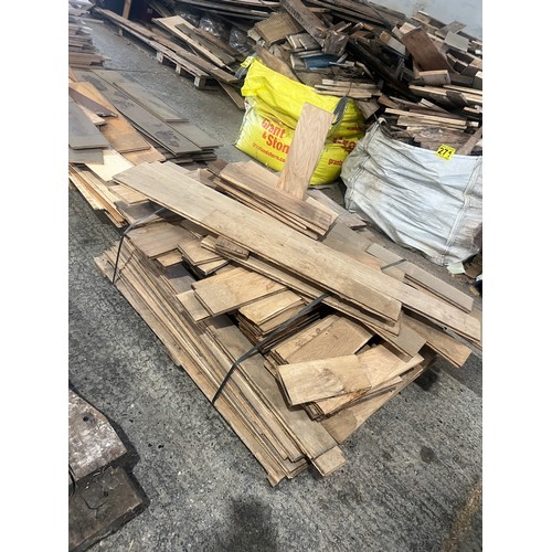 279 - Pallet wood flooring
