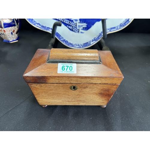 670 - tea caddy