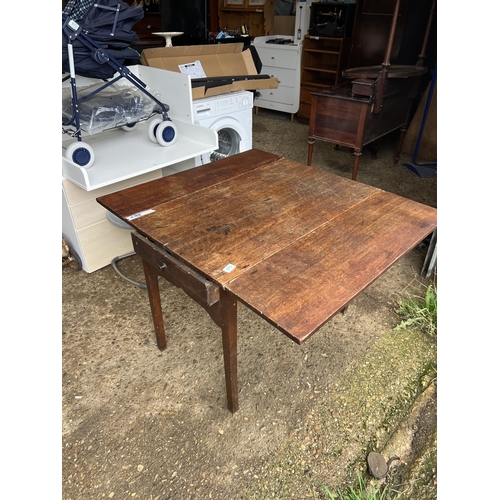 679 - drop leaf table