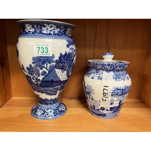 733 - x 2 blue and white pots Wedgwood and Spode