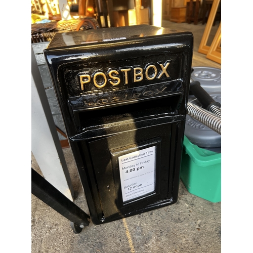 489 - 58 black new post box including key