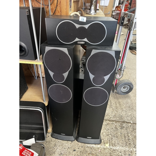 75 - x 3 speakers