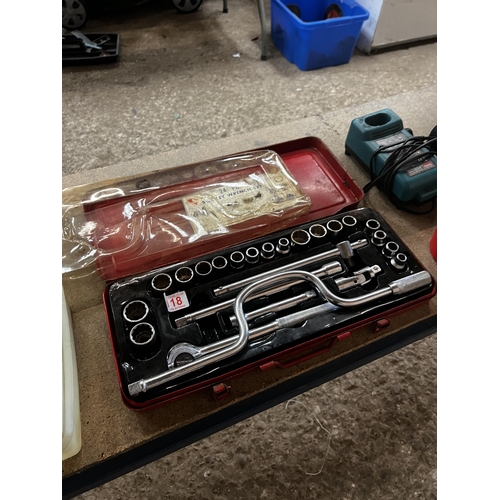 118 - 24pc socket set