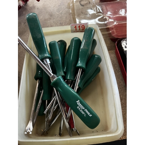 119 - selection of screwdrivers