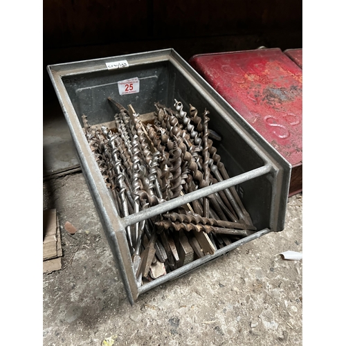 25 - Tray of carpenters drills