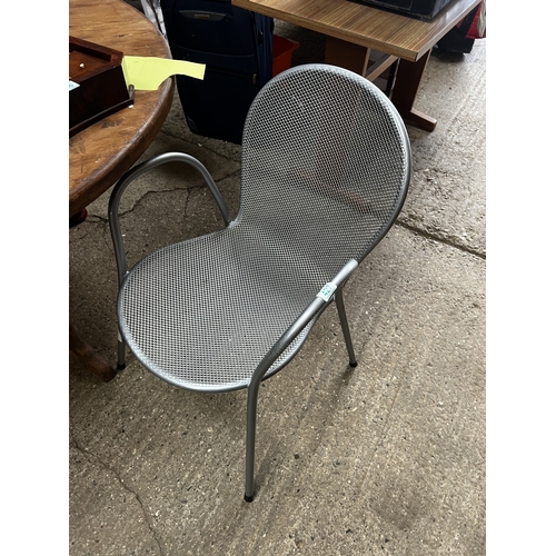 427 - mesh metal chair