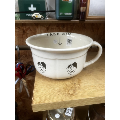206 - chamber pot