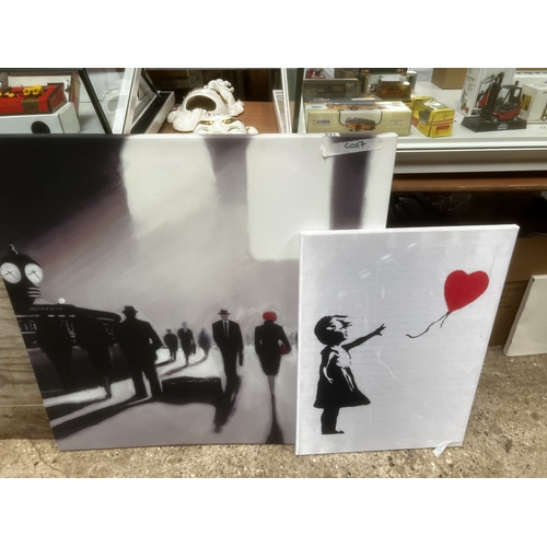 241 - x 2 modern pictures