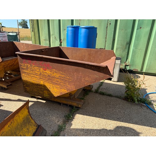 Lot 4         