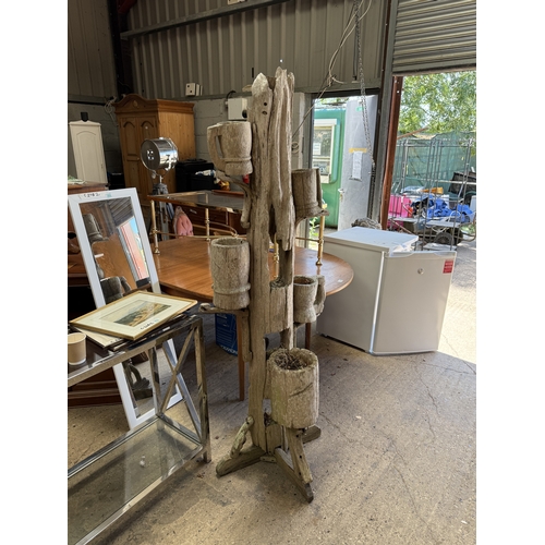 Lot 253       
