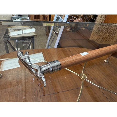 Lot 256       
