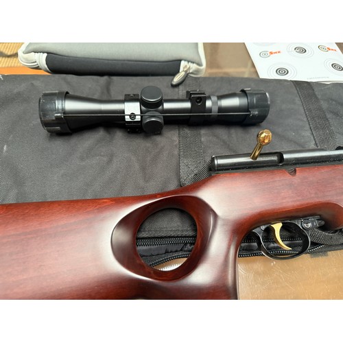 230 - SMK .22 rifle bag sights etc