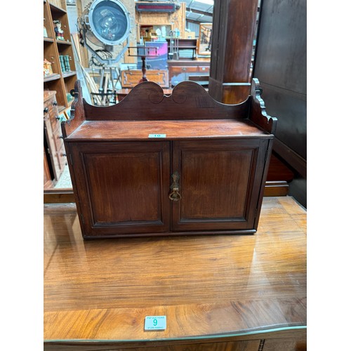 10 - oak wall cabinet 160 cm deep x 47 cm wide x 38 cm tall