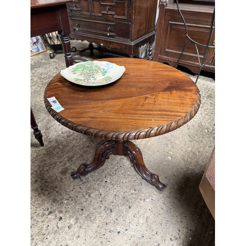 50 - small round table 59 cm wide x 50 cm high