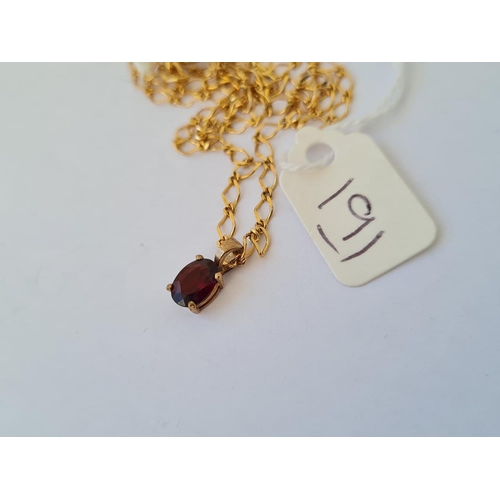 191 - A garnet 9ct pendant on 9ct chain 3.3g