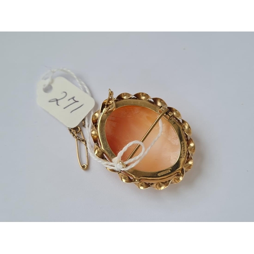 271 - Carved cameo pendant brooch in 9ct mount 9.7g inc