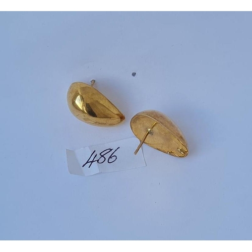 486 - A pair of 9ct dome shaped earrings 3g