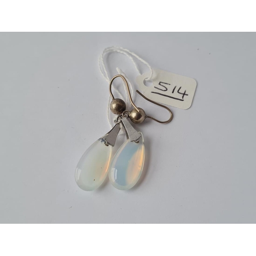514 - A pair of moonstone earrings