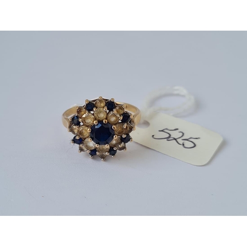 525 - Blue and white stone cluster ring in 9ct size N 3.1g