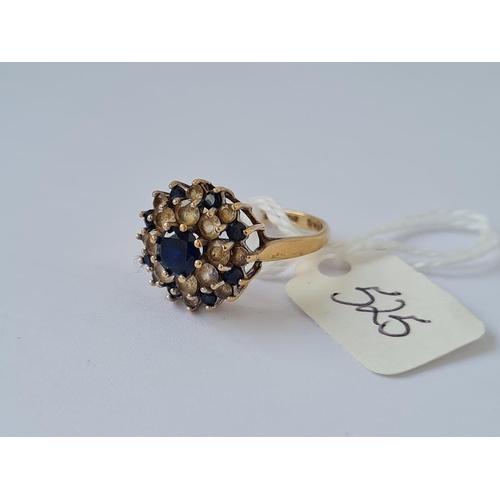 525 - Blue and white stone cluster ring in 9ct size N 3.1g