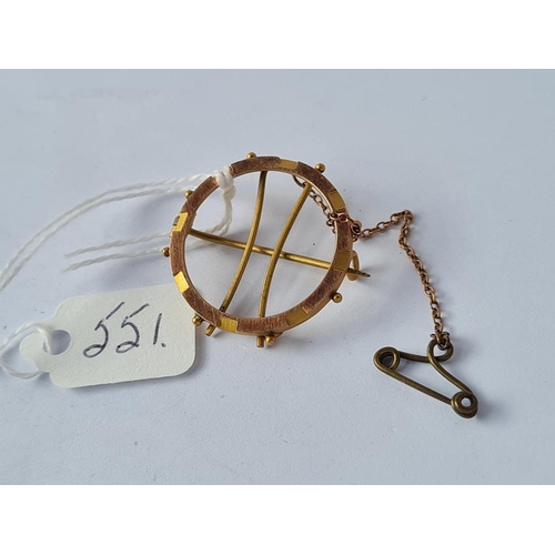Lot 551       