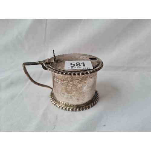 Lot 581       
