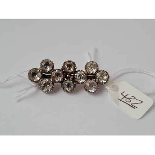 432 - A Georgian paste brooch set in gold