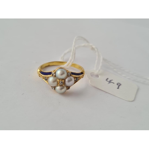 49 - A VICTORIAN MEMORIAL RING SET WITH 4 PEARLS, DIAMONDS & WITH BLUE ENAMEL SHOULDERS WITH GLAZED POCKE... 