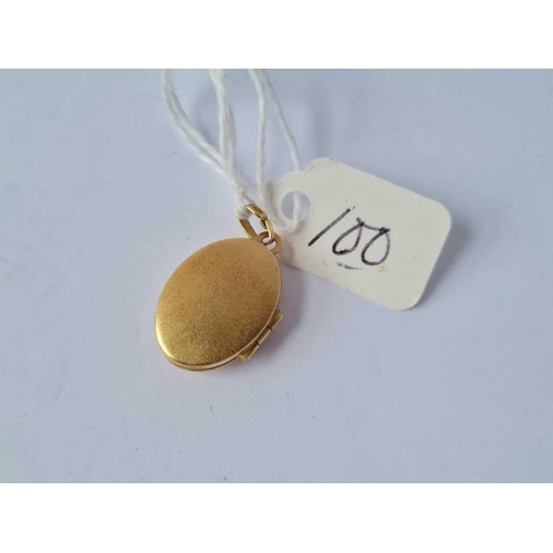 100 - A fancy 9ct locket set with a single diamond ro centre 2.2g inc