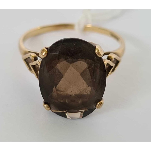 109 - A Smokey quartz ring 9ct size U - 3.4 gms