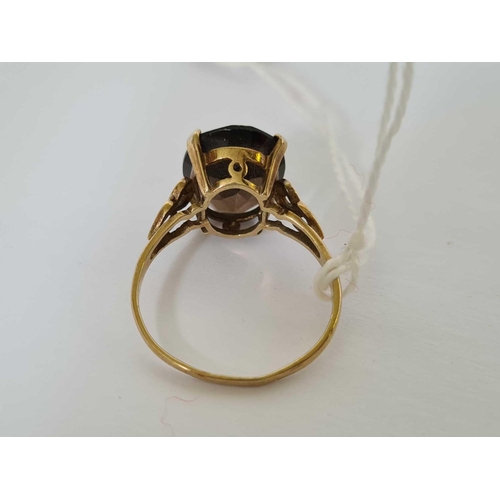 109 - A Smokey quartz ring 9ct size U - 3.4 gms