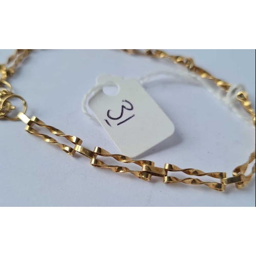 31 - Ladies fancy link 9ct bracelet 3.4g