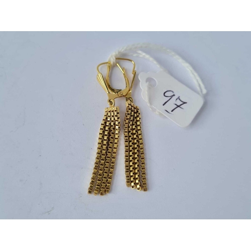 97 - Pair of tassel earrings in 14ct yellow gold 4.4g