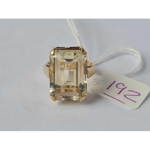 192 - A large citrine ring 9ct size K - 7.8 gms