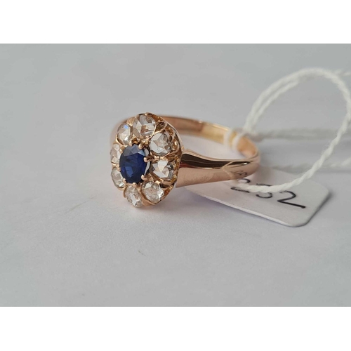 232 - ANTIQUE 15CT EDWARDIAN OVAL CLUSTER RING SET WITH ROSE DIAMONDS AND A CENTRAL SAPPHIRE, SIZE W