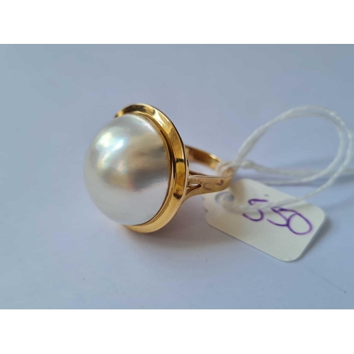 550 - A MABE PEARL RING 14CT GOLD SIZE L1/2 - 11.9 GMS