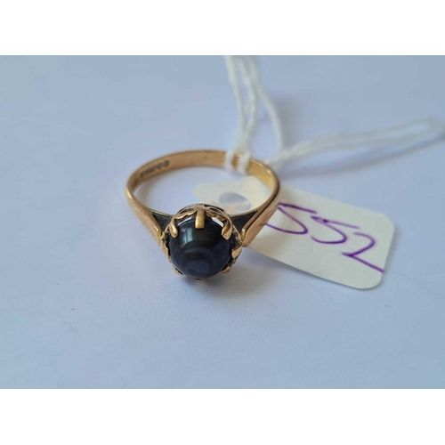 552 - A black pearl ring 9ct size M - 2.3 gms