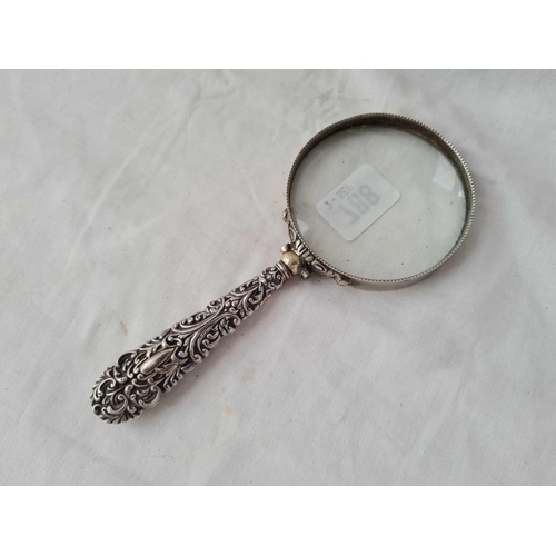 788 - An Edwardian silver handled magnifying glass - Birmingham 1902 by A & LL