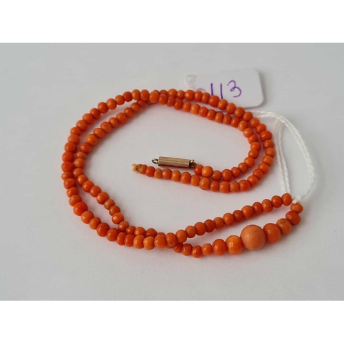 113 - A Victorian graduated coral bead necklace (needs restringing) 15 inches