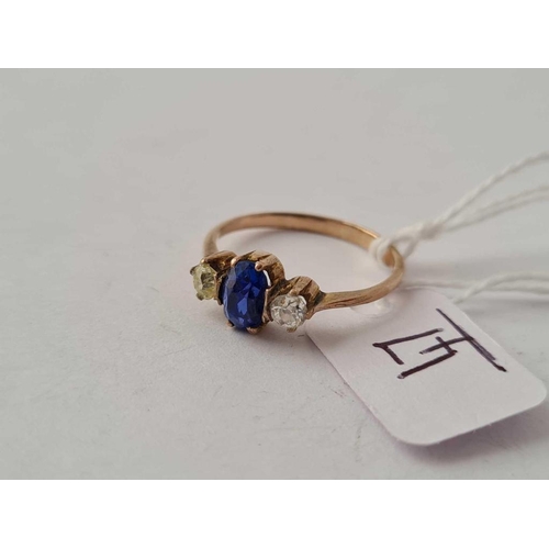 47 - A sapphire and diamond vintage ring 9ct (tested) size M1/2 - 2.1 gms
