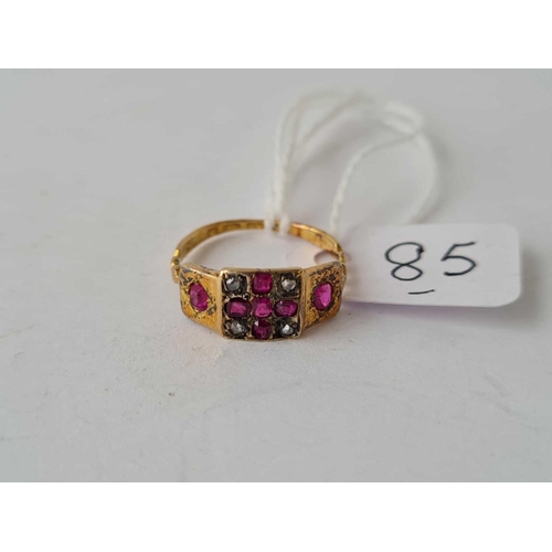 85 - Victorian ruby and diamond 18ct gold ring 2.8g inc
