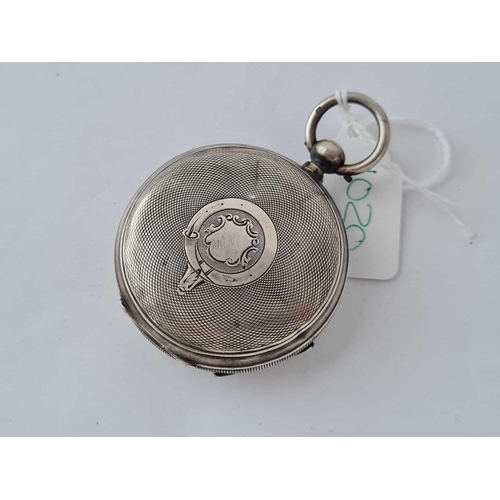 1020 - A gents silver pocket watch with seconds dial