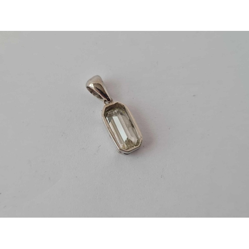 155 - EMERALD CUT DIAMOND DROP PENDANT SET IN PLATINUM WEIGHING 1.35cts (known weight)