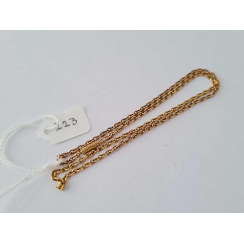 223 - A antique neck chain with bolt clasp 9ct 15 inches - 6.2 gms