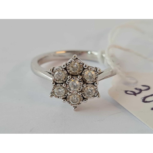 301 - A white gold diamond ring (.35) 9ct - 4.2 gms