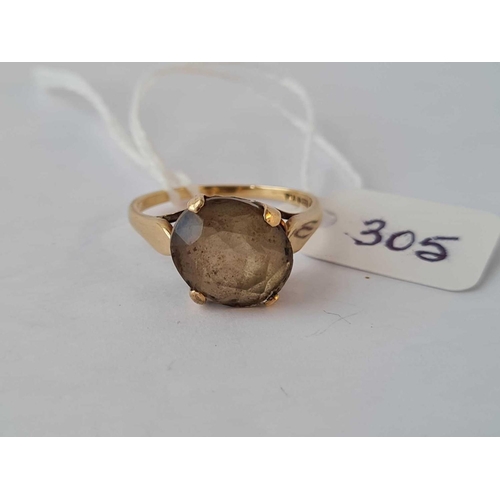 305 - A Smokey quartz ring 9ct size Q - 2.7 gms