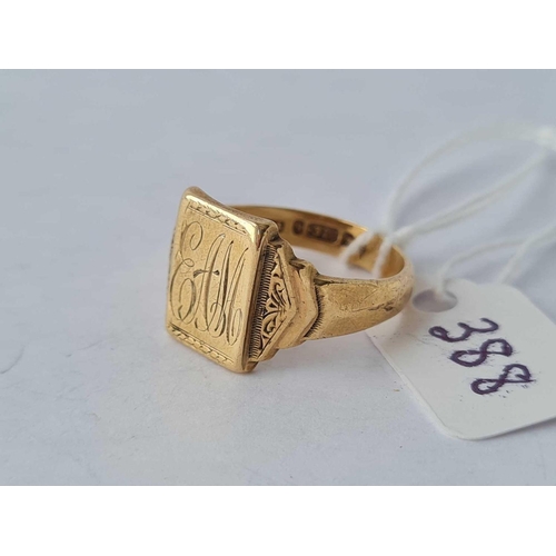 388 - A oblong signet ring 9ct size Q - 4.9 gms