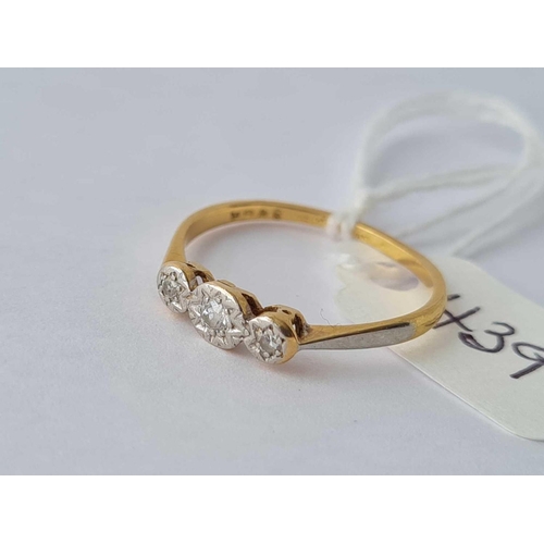 439 - A three stone diamond ring 18ct gold size O - 1.7 gms