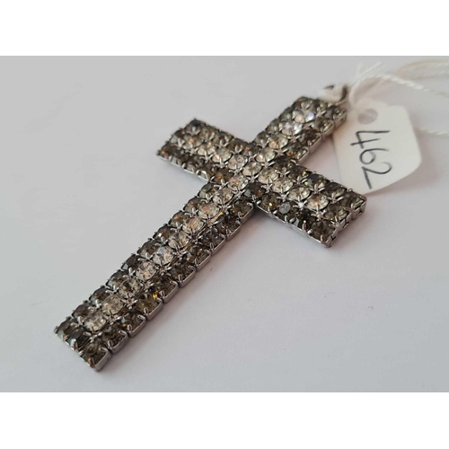 462 - A large pretty two colour diamante cross pendant