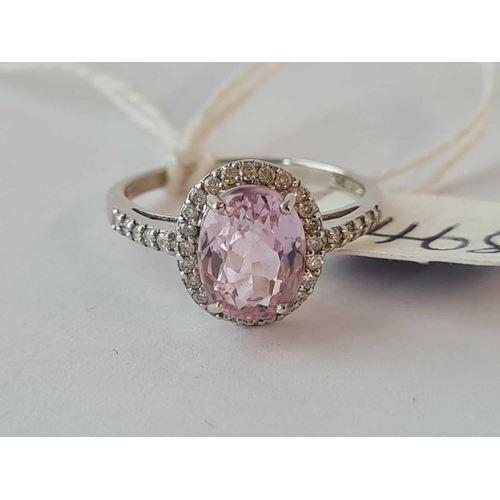 468 - A pretty pink Kunzite and diamond cluster ring 9ct white gold size N - 2.4 gms